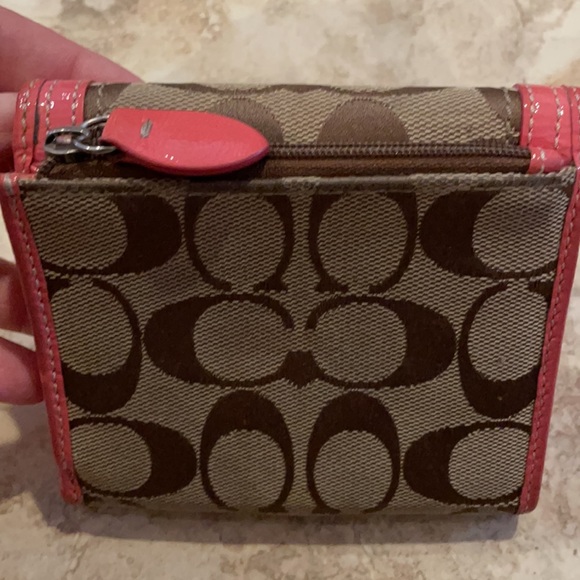 Coach bifold wallet with pink leather trim - Picture 2 of 7